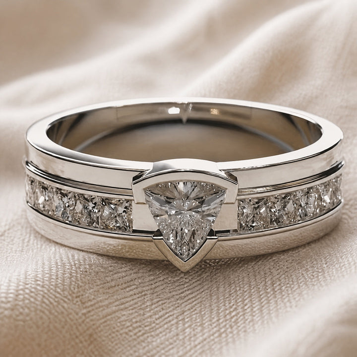 Anello in Argento con Strass Radianti