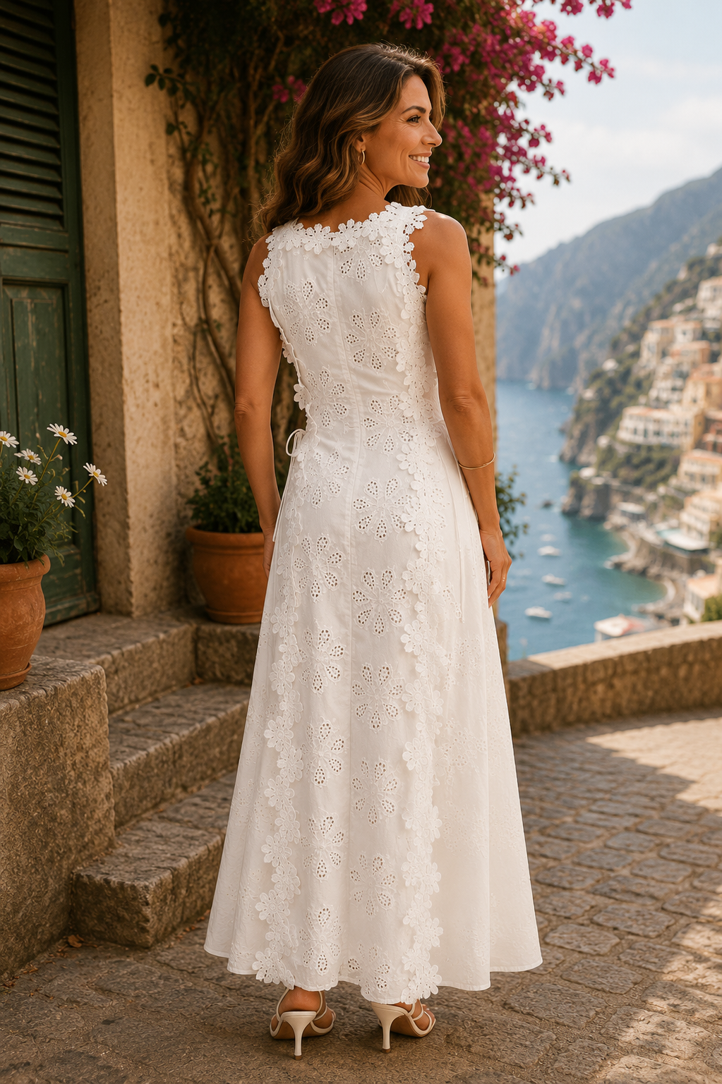 Della™ | Abito Maxi Ricamato Eleganza