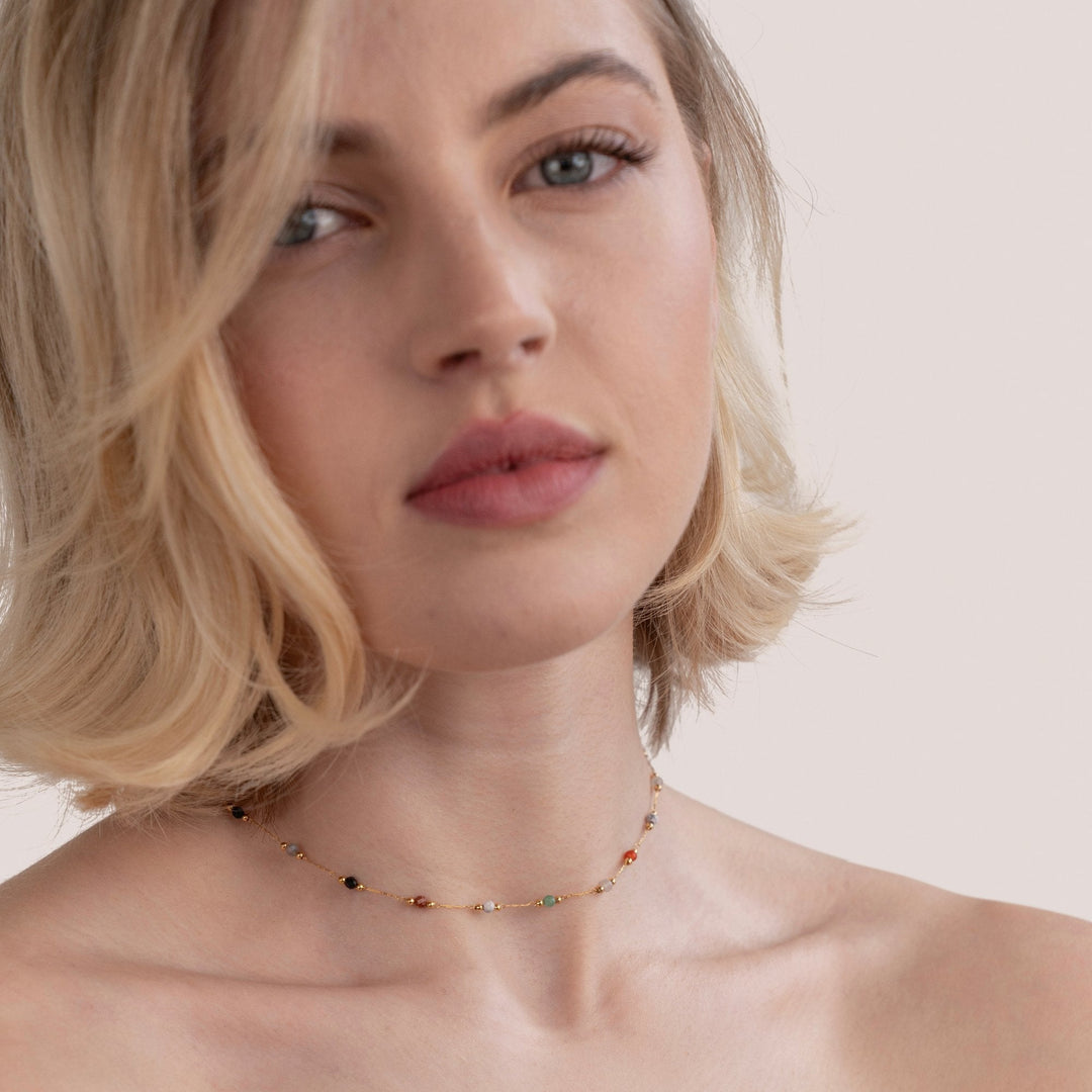 Collana minimalista con pietra